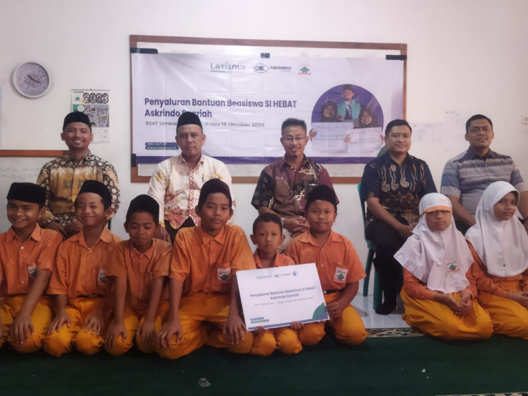 PT Askrindo Syariah bekerja sama dengan Lazisnur menyalukan program Beasiswa Si Hebat