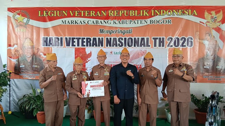 Cahaya Merdeka: Lazisnur Berbagi 50 Paket untuk Para Veteran RI yang Telah Berjuang untuk Negeri
